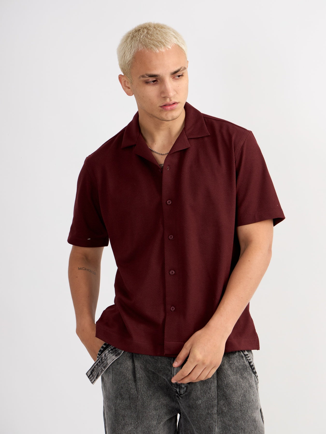 CAMISA HARVEY VINO