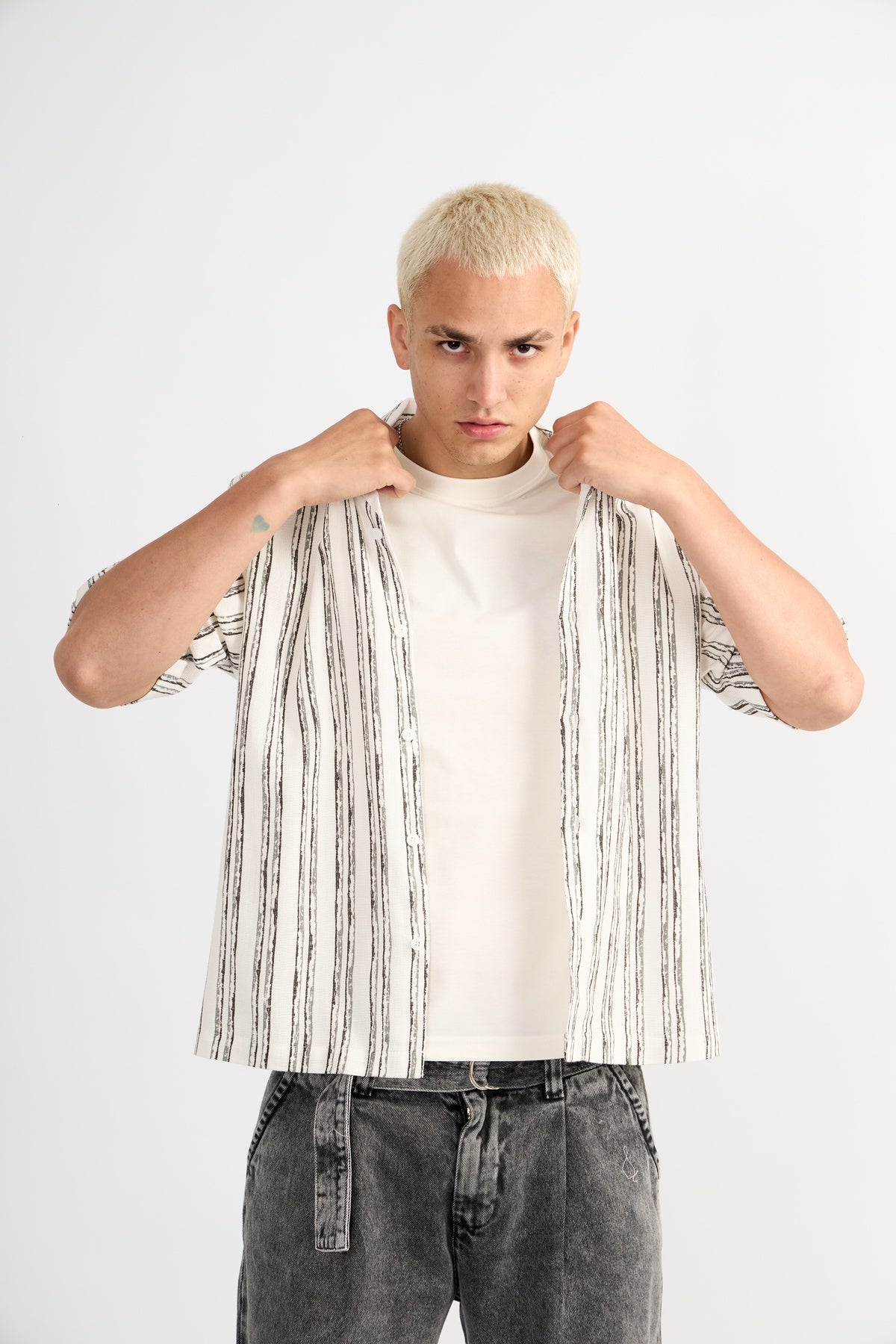 CAMISA OVERSIZE ALEJO NEGRO